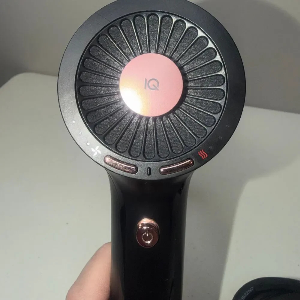 Shark HyperAIR IQ Styler Tech Ultra-Fast Hair Dryer (No Attachments)